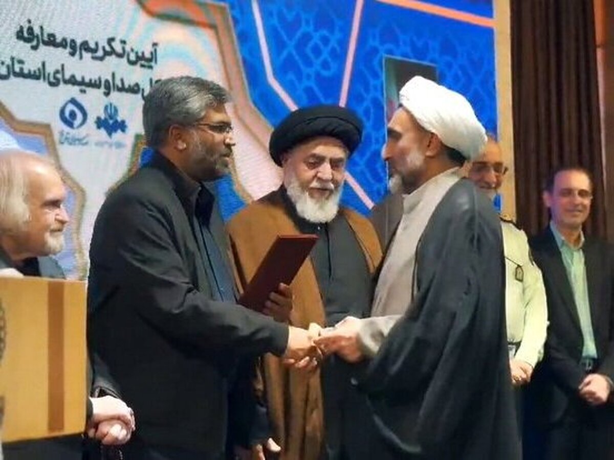 گزارشی از تکریم و معرفی مدیرکل جدید صدا و سیمای استان قم + فیلم