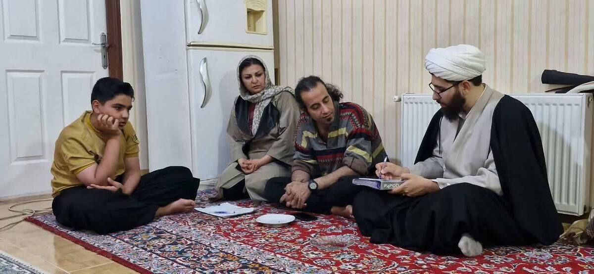 حمایت مدرسه علمیه خواهران صادقیه تبریز از خانواده آسیب‌دیده «جنگ رمضان»+ تصاویر
