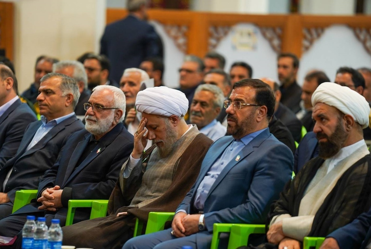 مراسم بزرگداشت رئیس جمهور شهید آیت الله رئیسی در حرم شاهچراغ برگزار شد
