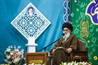 هرکس قدمی خلاف فرمایش ولی‌ّ امرمان بردارد سرباز دشمن است