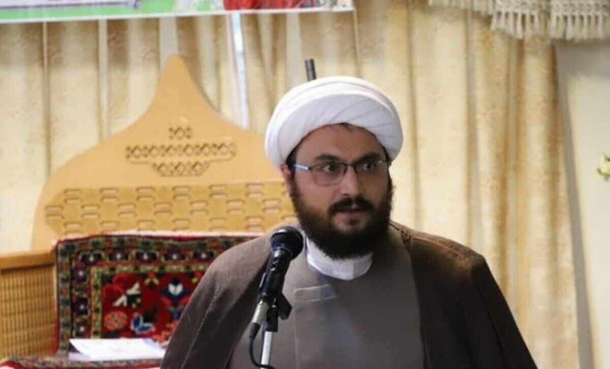 مکتب امام شهید بر دو ستون توحید و توکل استوار بود