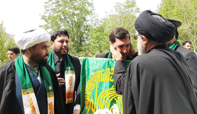 کاروان زیر سایه خورشید به نطنز شهر اولیا الله رسید