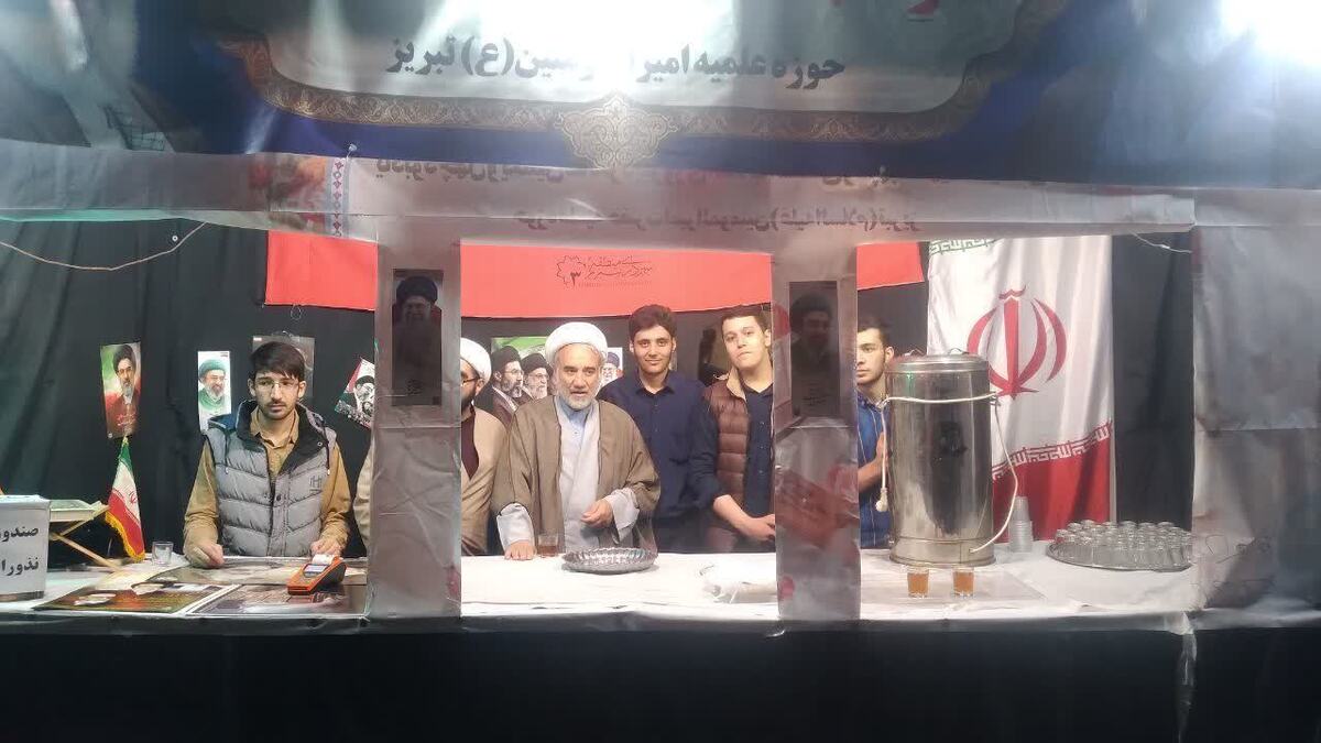 ادامه برپایی موکب سیدالشهدا انقلاب مدرسه علمیه امیرالمؤمنین+ تصاویر