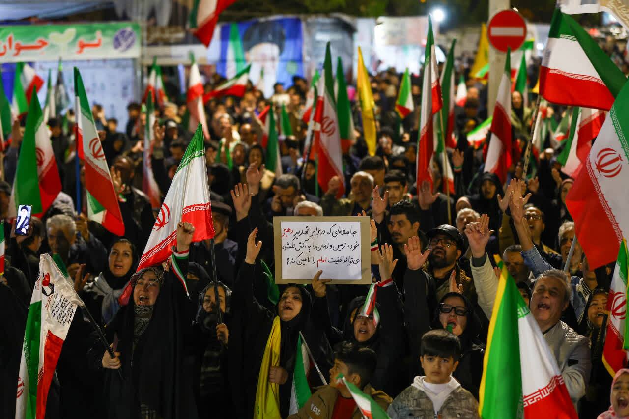 حضور نماینده ولیفقیه در استان در موج ۵۵ حماسه خیابان تبریز حضور نماینده ولیفقیه در استان در موج ۵۵ حماسه خیابان تبریز
