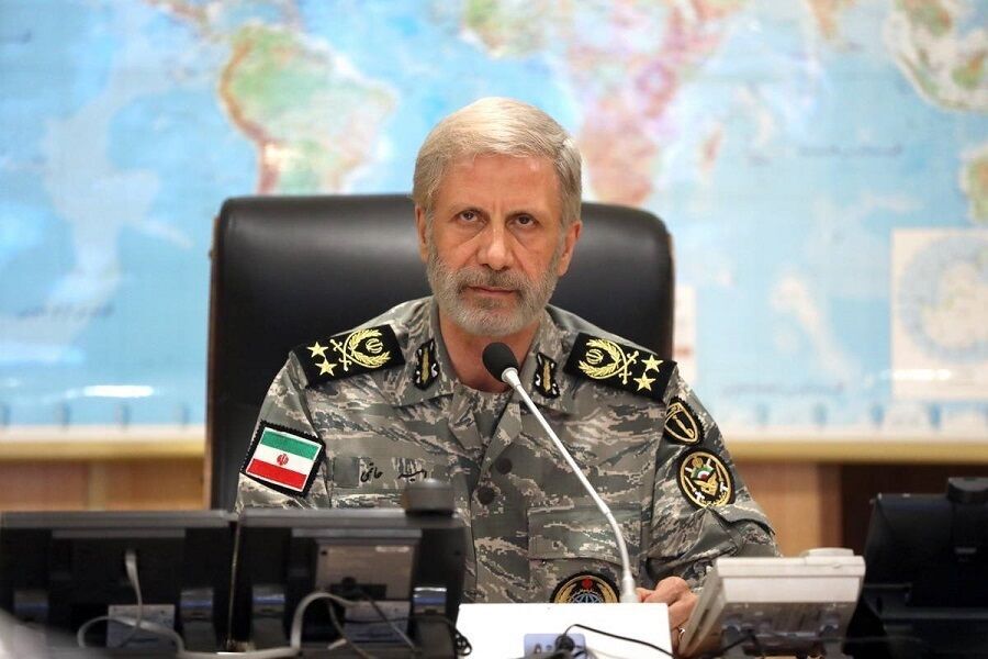 عکس ها کامل شود////مسئولان لشکری و کشوری با ارسال پیام وحدت پاسخ محکمی به ترامپ دادند