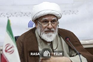 حکمرانی اسلامی بر محور تولید ایمان و کاهش کفر استوار است