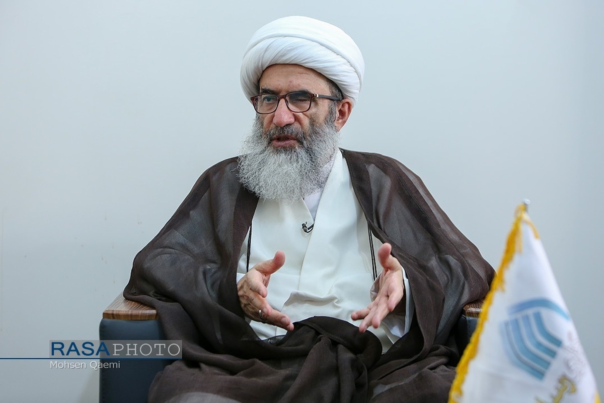 عبور از خطوط قرمز رهبری معظم در مذاکرات ممنوع است/ در قضیه برجام مارگزیده هستیم