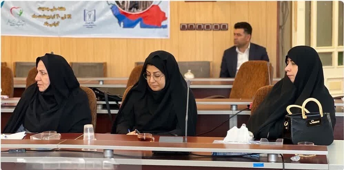 حضور مدیر حوزه علمیه خواهران بناب در جلسه ستاد حمایت از خانواده و جوانی جمعیت