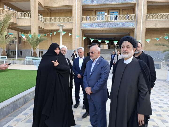 تأکید مراجع عظام تقلید بر کنترل بازار، عدم اعتماد به آمریکا و حمایت از تیم مذاکره کننده