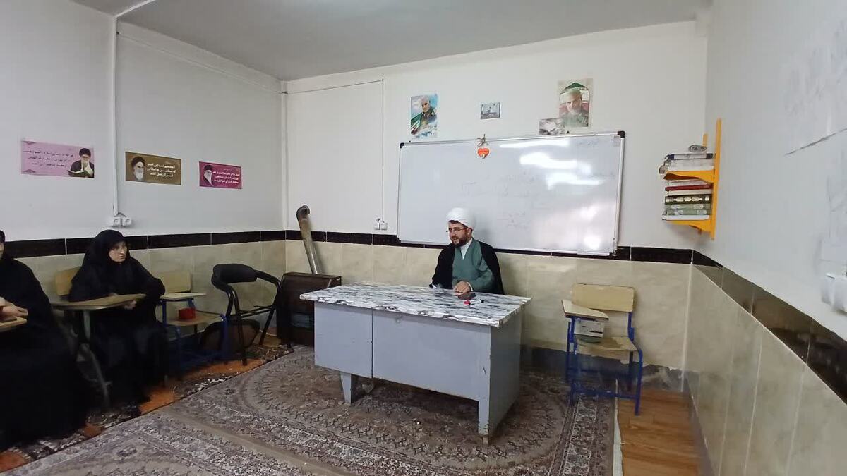 تأکید بر هوشیاری در برابر جنگ ترکیبی دشمن