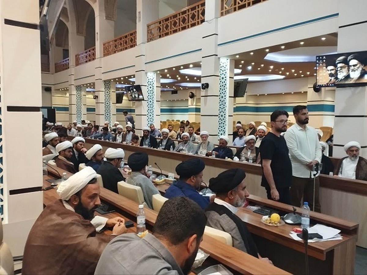 مراسم تجلیل از طلاب و روحانیون جهادگر عرصه میدان استان فارس