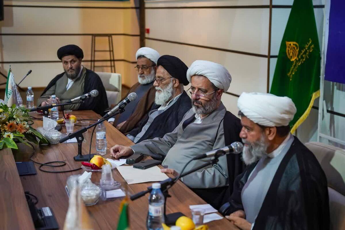 حضور میدانی طلاب در میان مردم از مهم‌ترین وظایف روحانیت است
