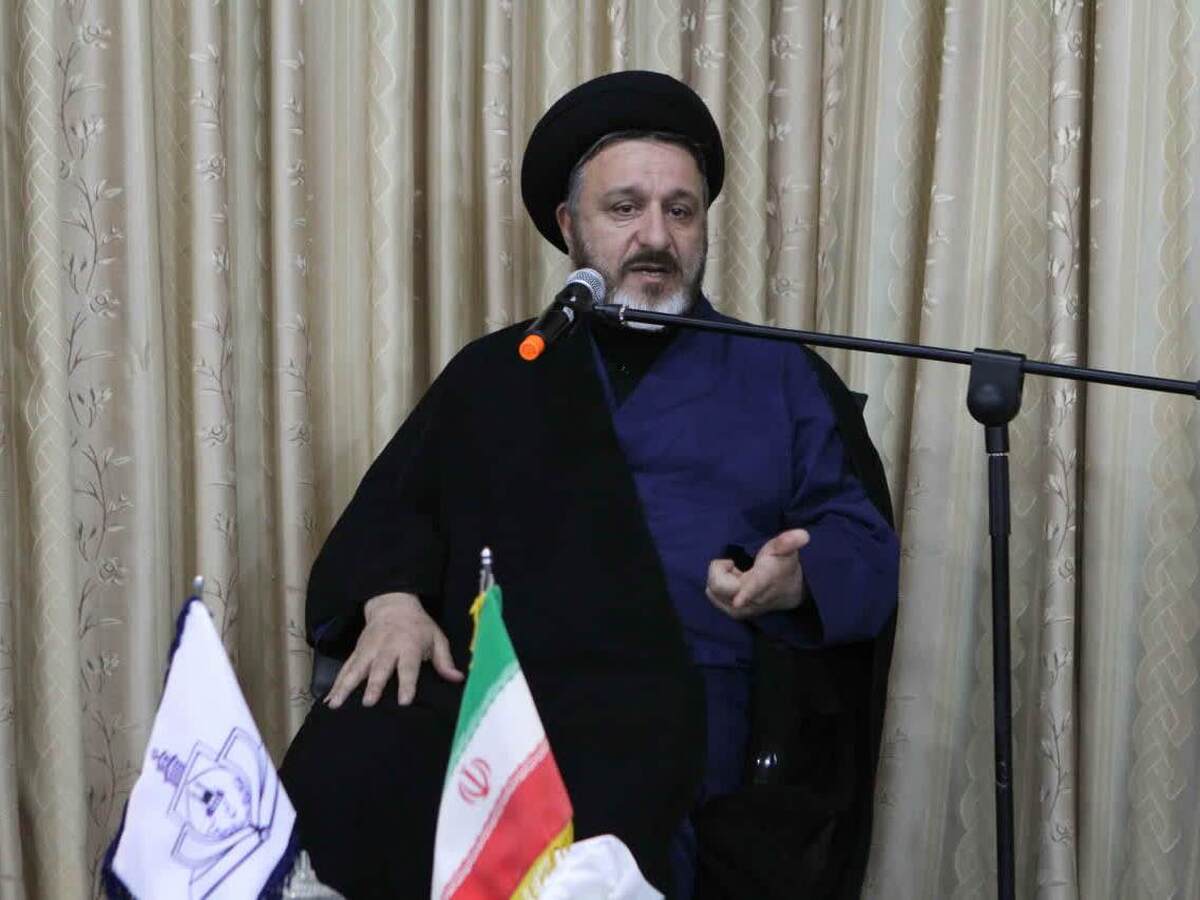 تبلیغ؛ مسئله اصلی حوزه در عصر جنگ ترکیبی/مبلغان، مرزبانان معارف اسلام هستند