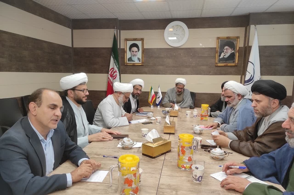 هم‌افزایی بنیاد شهید و حوزه علمیه برای برگزاری اجلاسیه شهدای روحانی چهارمحال و بختیاری