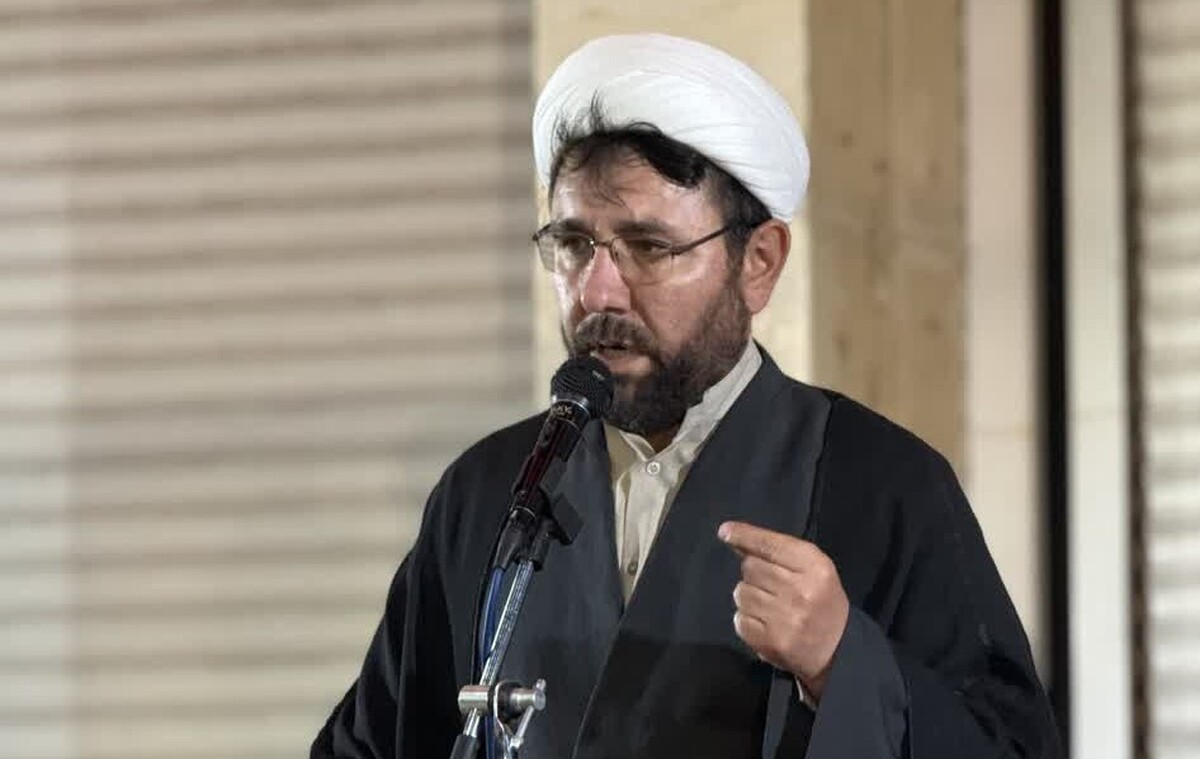 طلاب در خط مقدم جنگ شناختی دشمن قرار دارند