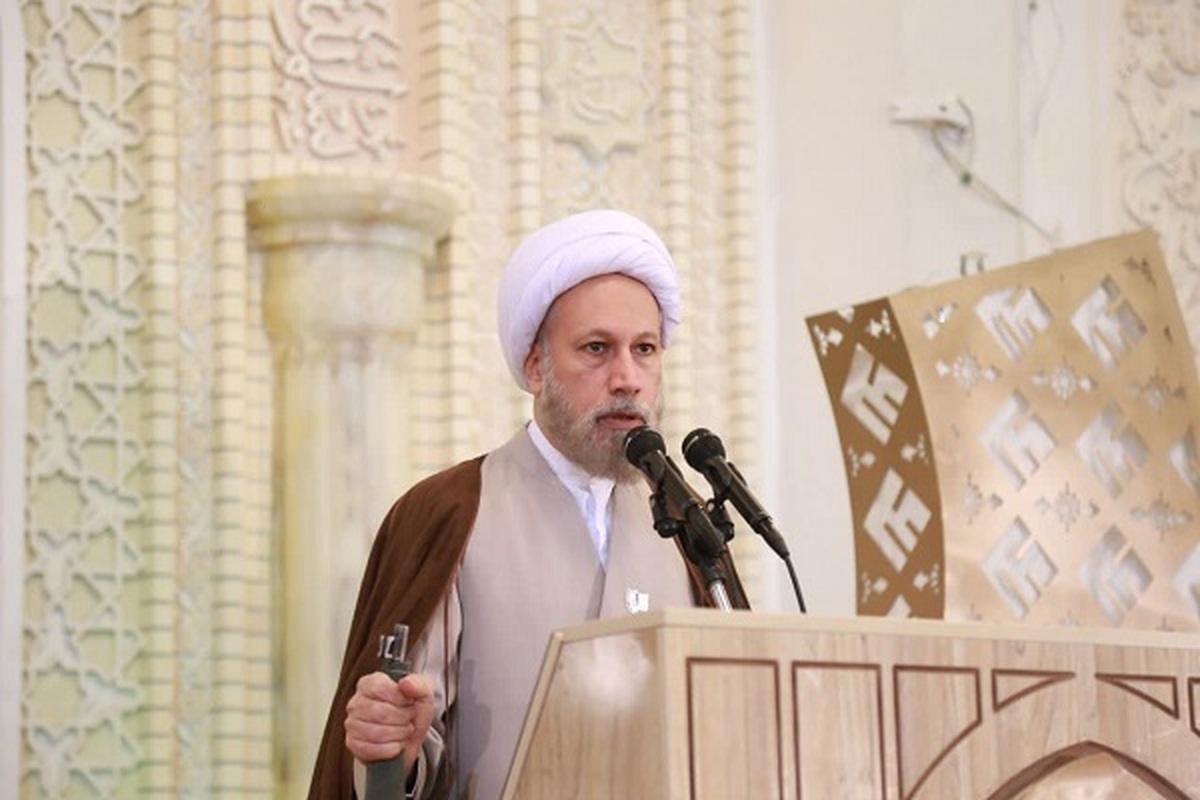 عزاداران محرم خیابان ها را به جلوه همبستگی و اتحاد مردم تبدیل کنند