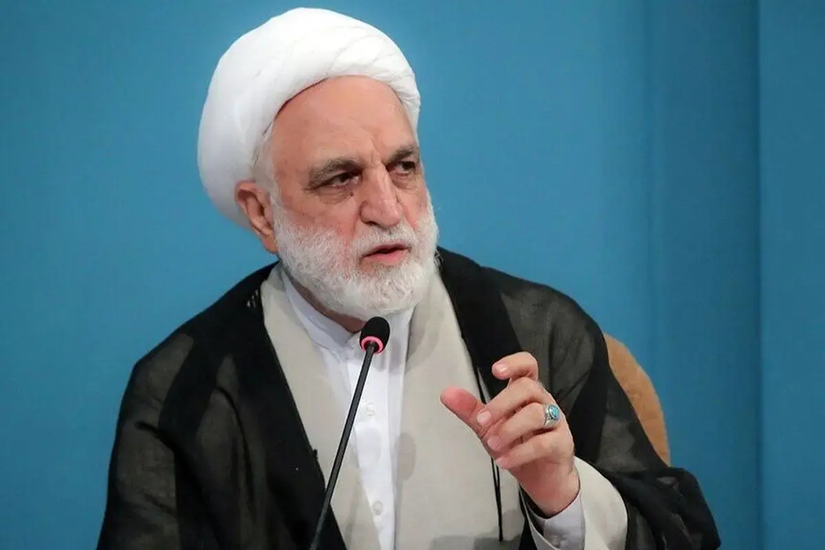 ملت ایران با تکیه بر مکتب حسینی متجاوزان را شکست داد
