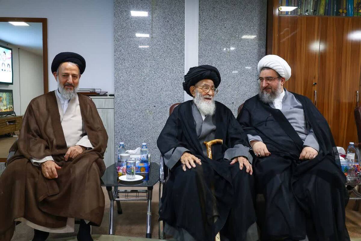 امام جمعه تبریز با آیت‌الله آل‌هاشم دیدار کرد