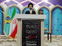 هیچکس نباید جلوتر از ولی فقیه حرکت کند