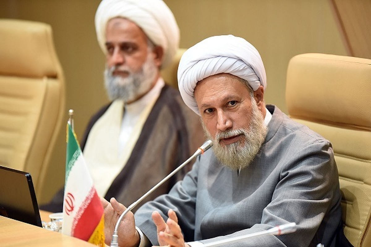 جشن های عید غدیر در راستای تبیین ولایت برگزار شود
