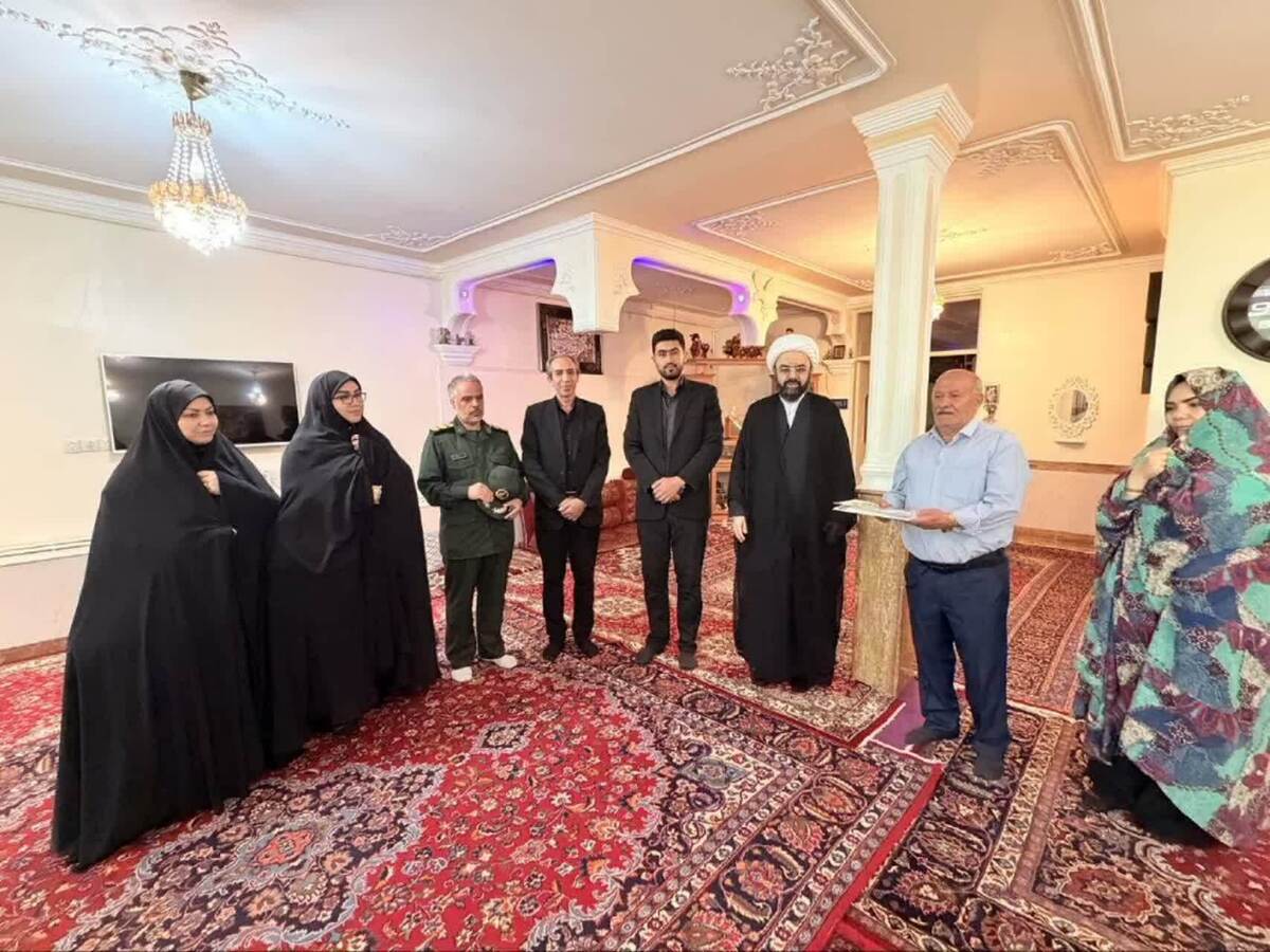 تجلیل از جانبازان دفاع مقدس در آذرشهر با حضور مسئولان شهرستان