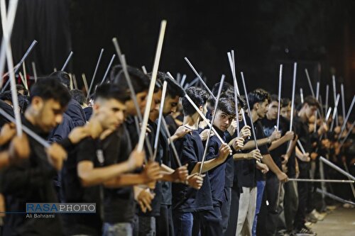 شکوه عزاداری سنتی شاه حسین گویان