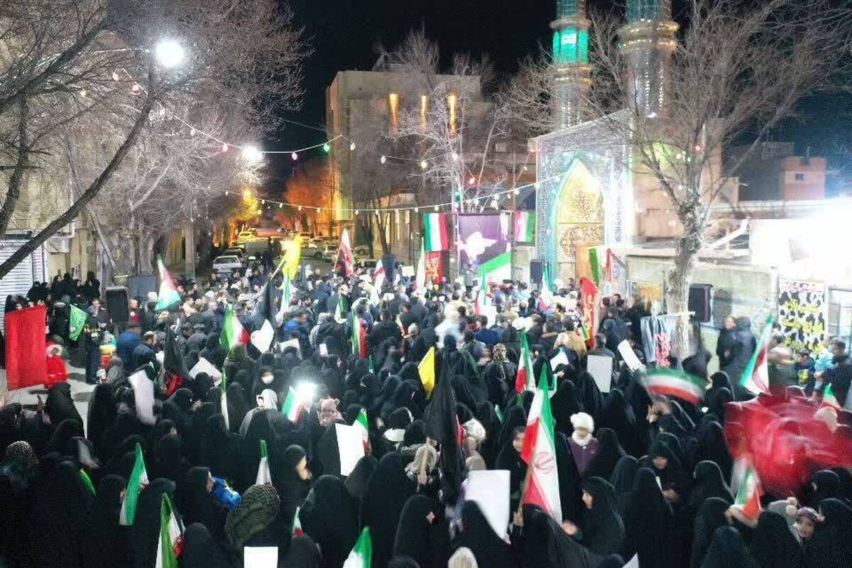 حماسه خیابان در «بروجن» ادامه دارد؛ از اجتماعات مسجدمحور تا برپایی مواکب مردمی