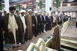 اقامه نماز عید سعید قربان در حرم حضرت معصومه (س)