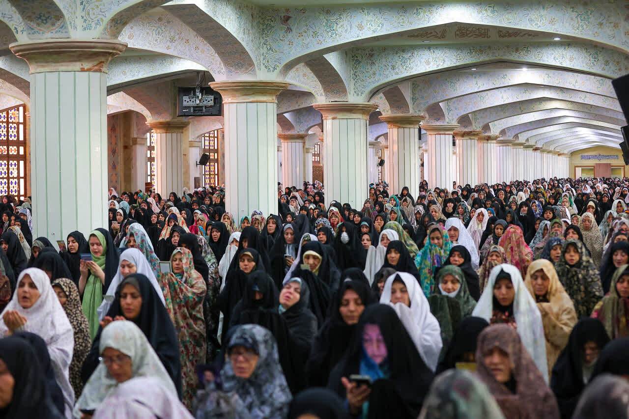 نماز عید سعید قربان در مصلای اعظم تبریز اقامه شد+ تصاویر