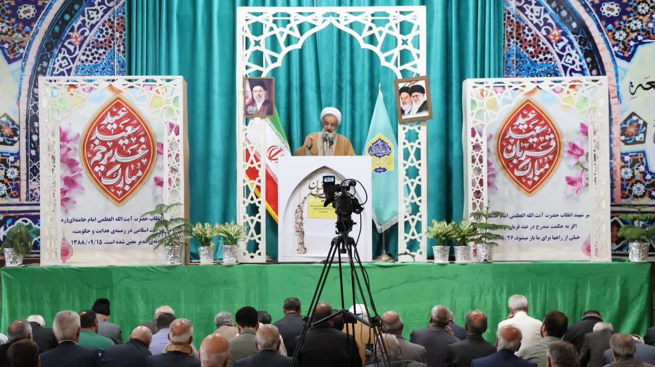 اقامه باشکوه نماز عید قربان در مرند به امامت آیتالله پورمحمدی+ تصاویر اقامه باشکوه نماز عید قربان در مرند به امامت آیتالله پورمحمدی+ تصاویر