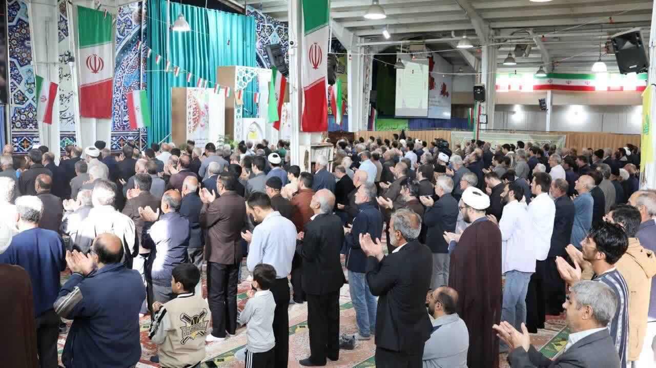 اقامه باشکوه نماز عید قربان در مرند به امامت آیتالله پورمحمدی+ تصاویر اقامه باشکوه نماز عید قربان در مرند به امامت آیتالله پورمحمدی+ تصاویر