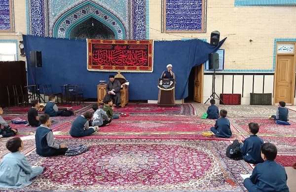 برگزاری المپیاد علمی در دبستان شریف قم؛ تلفیق آموزش علمی و تربیت دینی برگزاری المپیاد علمی در دبستان شریف قم؛ تلفیق آموزش علمی و تربیت دینی