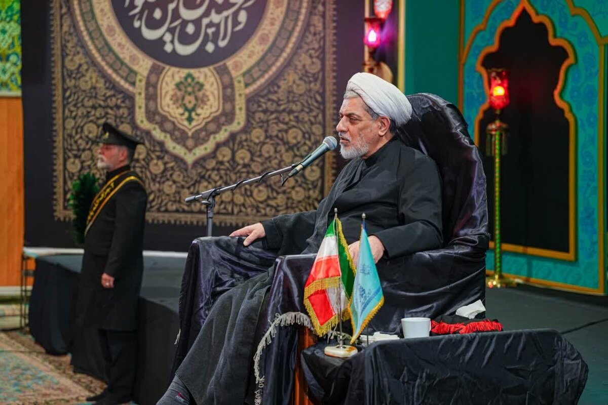 تلاش امام حسین برای هدایت انسان‌ها در عاشورا از طریق موعظه و سخنرانی بود