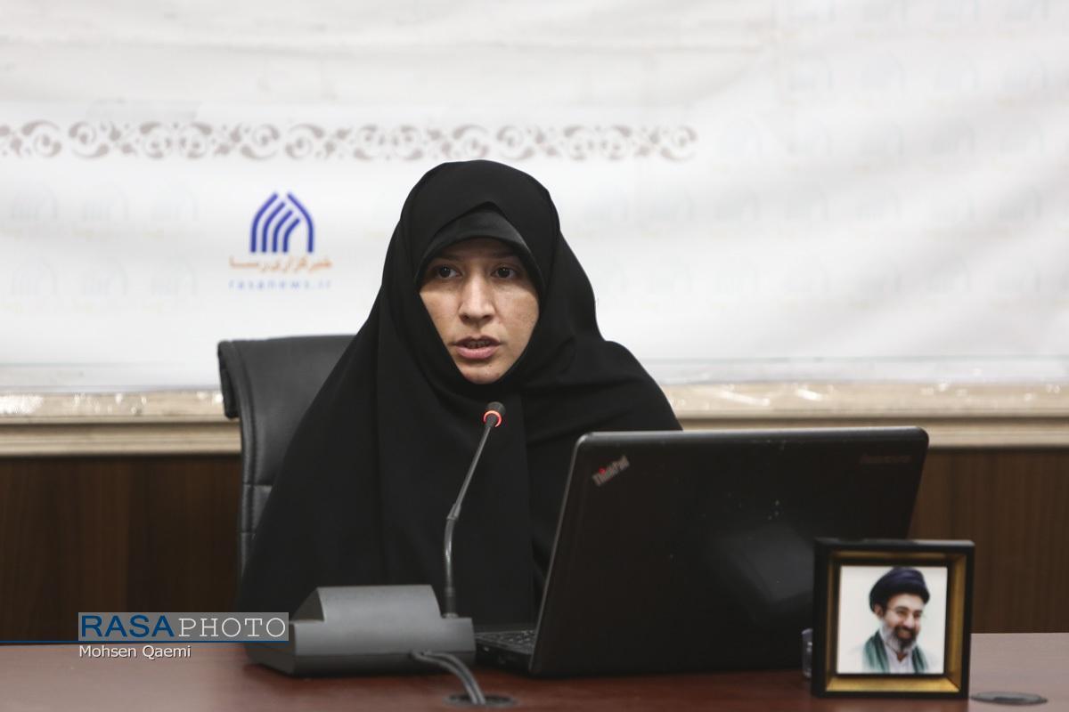 نشست هماندیشی «بانوان و آیین تشییع امام شهید انقلاب» برگزار شد نشست هماندیشی «بانوان و آیین تشییع امام شهید انقلاب» برگزار شد