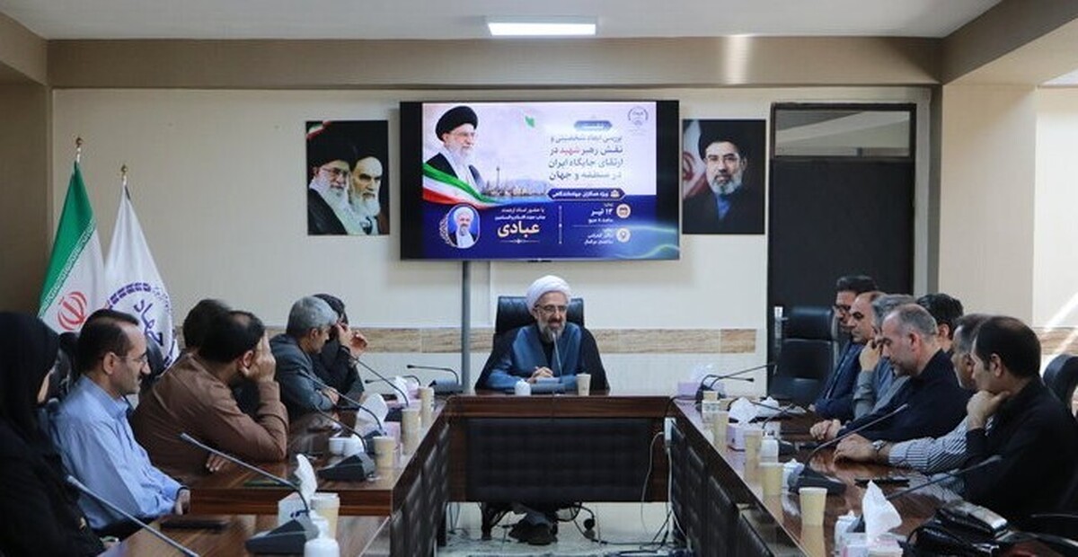 مکتب سیاسی رهبر شهید ایستادگی در برابر استکبار استوار است