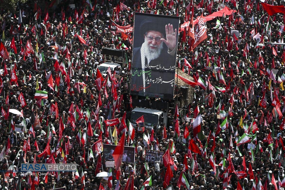 انتشار ویژه‌نامه «یگانه دوران» به مناسبت آیین «بدرقه آقای شهید ایران»