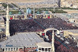 تصاویر هوایی تشییع پیکر مطهر امام مجاهد شهید در شهر مقدس قم