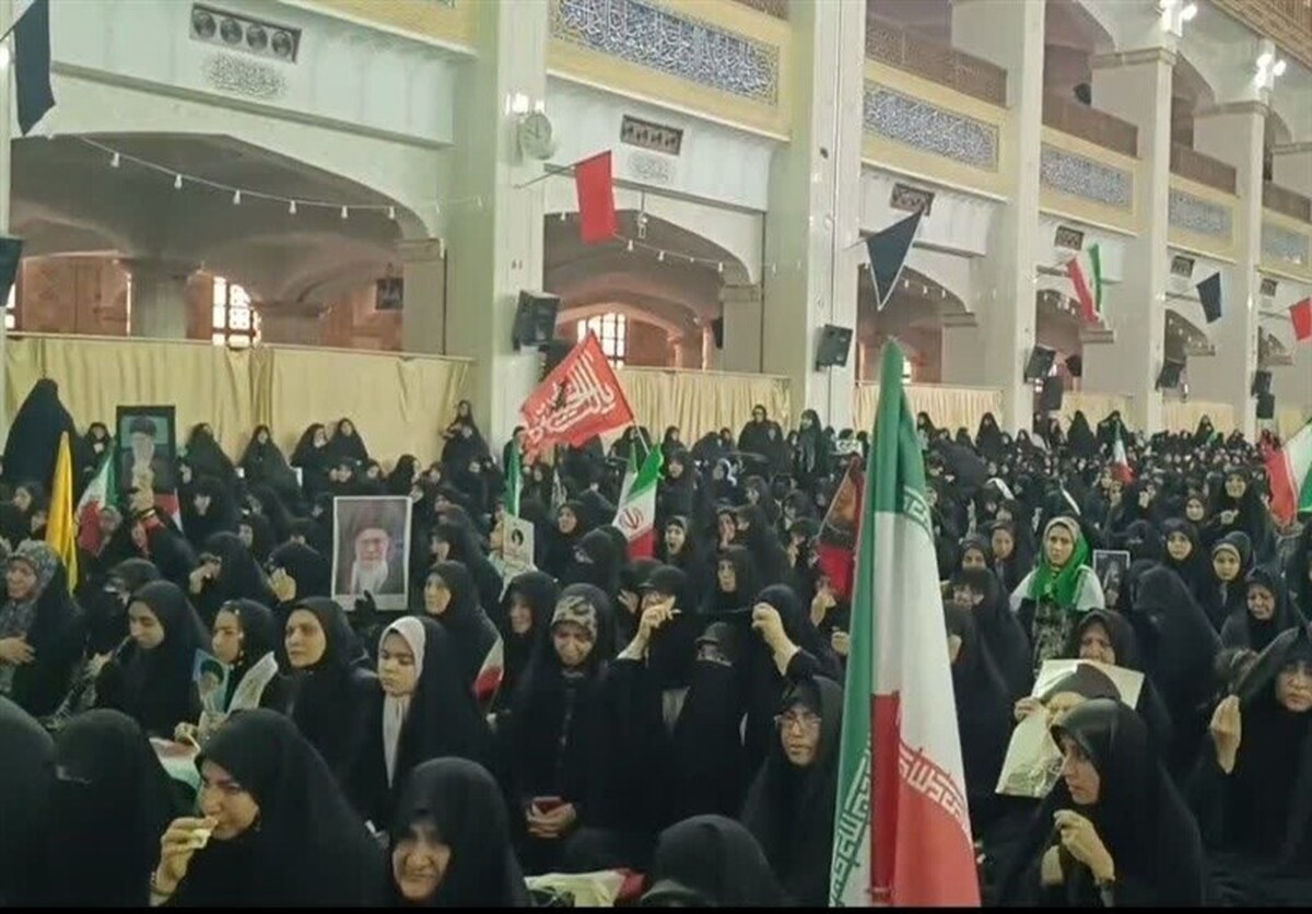 نوای حزن‌آلود تبریز در سوگ رهبر شهید؛ «ای نور عینیم منزل مبارک»