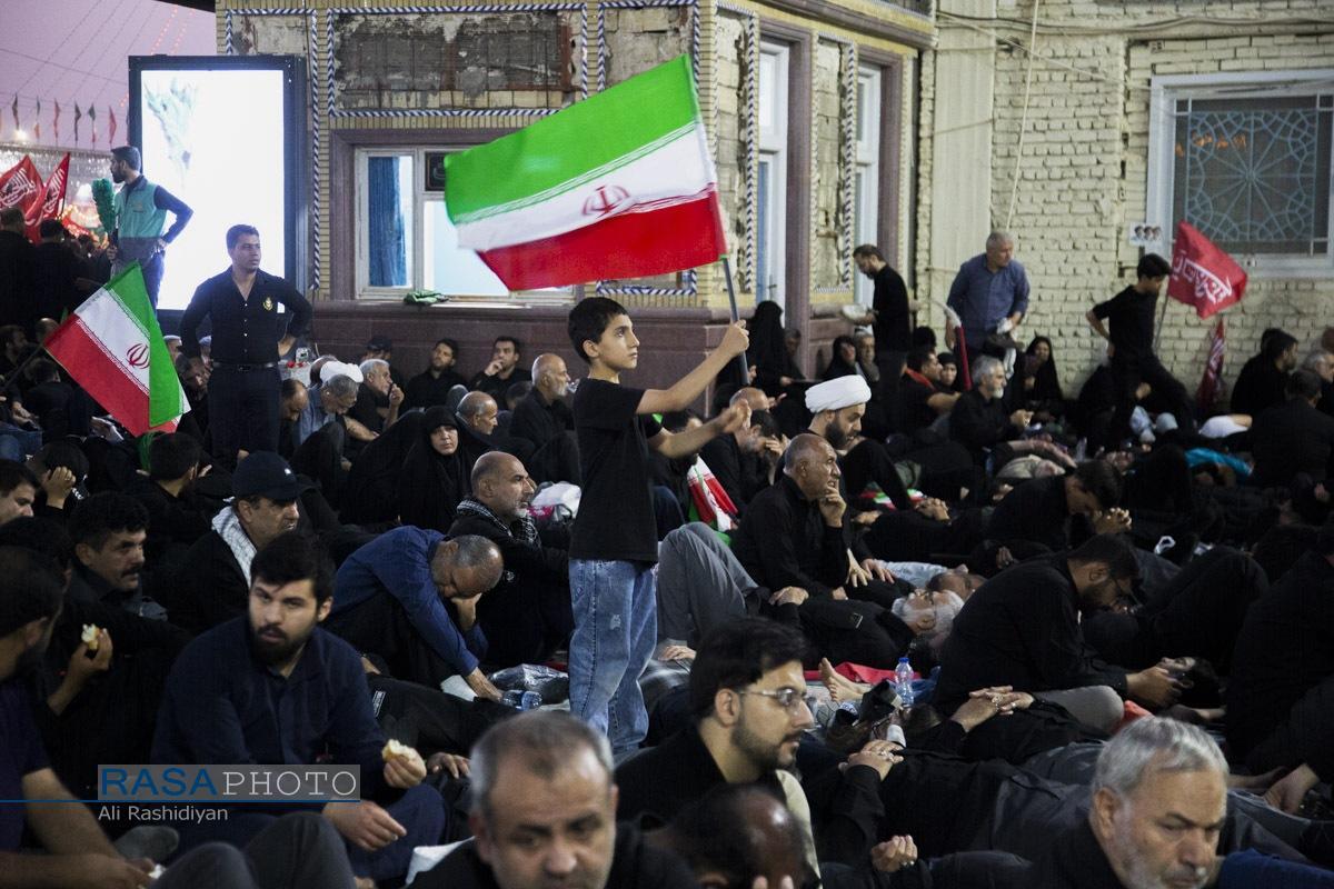 این بیرق نمی‌افتد