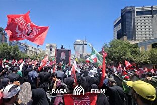 ازدحام جمعیت در خیابان های مشهد