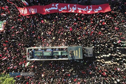 تصاویر هوایی تشییع قائد شهید امت در مشهد مقدس