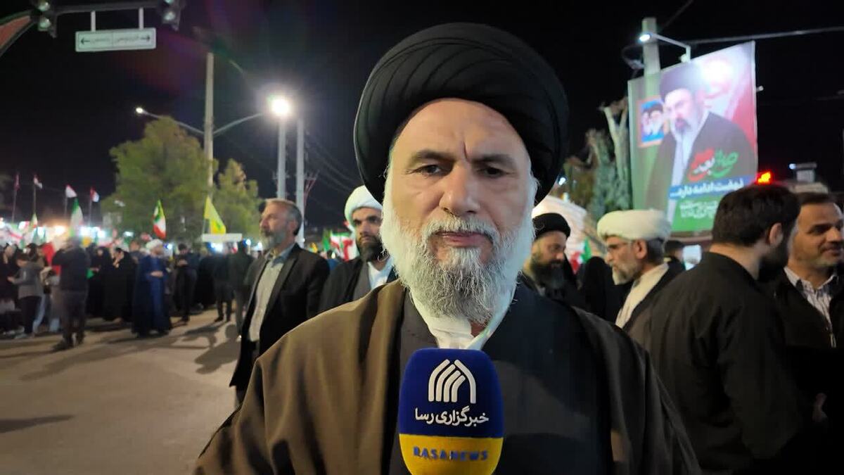 انتقام خون رهبر شهید انقلاب باید همراه با پاسخ بازدارنده باشد