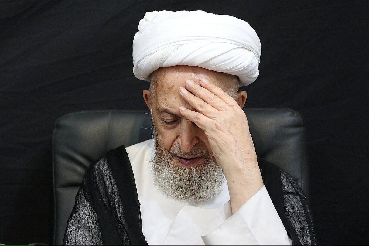مراسم روز تاسوعا با حضور مراجع تقلید برگزار شد مراسم روز تاسوعا با حضور مراجع تقلید برگزار شد