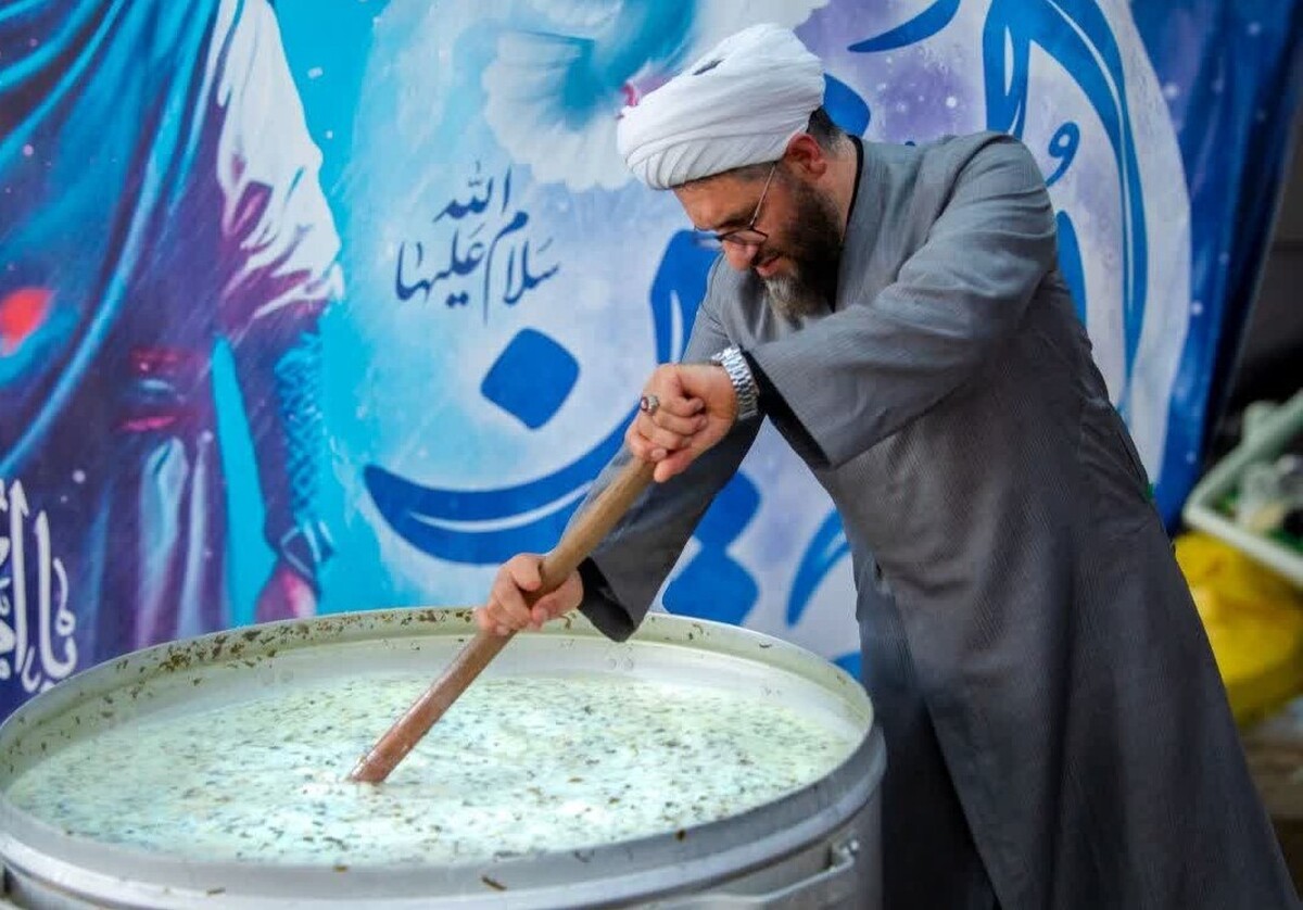 حضور امام‌ جمعه اهر در موکب شهید ابراهیم هادی