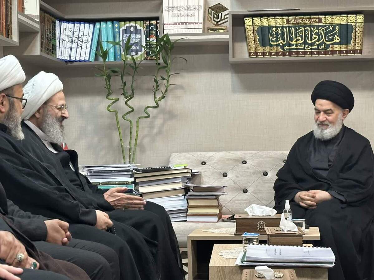 تولیت عتبه عباسیه با آیت الله فقیهی دیدار کرد