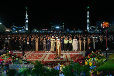 مسجد مقدس جمکران در شب نیمه شعبان شب میلاد امام زمان (عج)