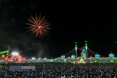 مسجد مقدس جمکران در شب نیمه شعبان شب میلاد امام زمان (عج)