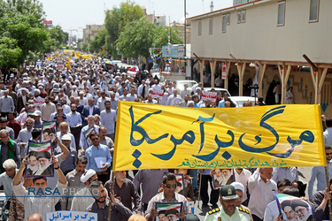 راهپیمایی نمازگزاران جمعه قم در حمایت از بیانیه شورای عالی امنیت ملی