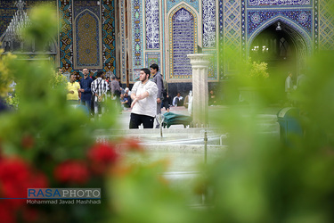 اعتکاف رمضانی طلاب جامعة المصطفی در حرم مطهر رضوی