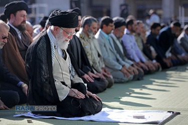 اقامه نماز عید فطر به امامت مقام معظم رهبری